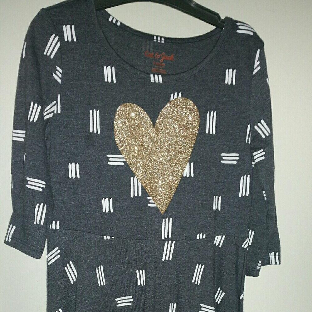 Cat and jack girls dress size small (6,6x)
